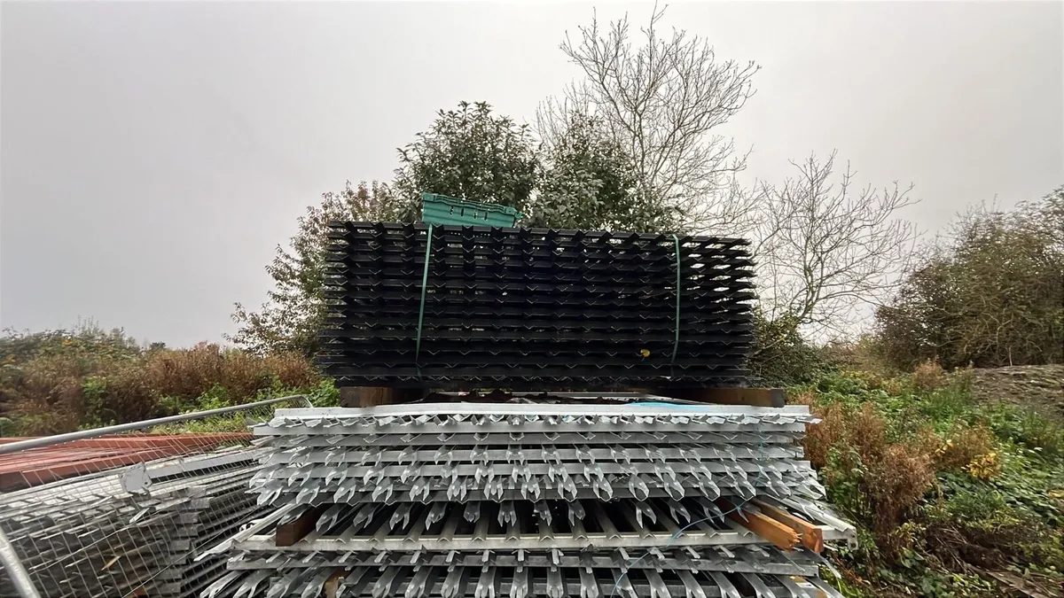 Some head panels - Image 2