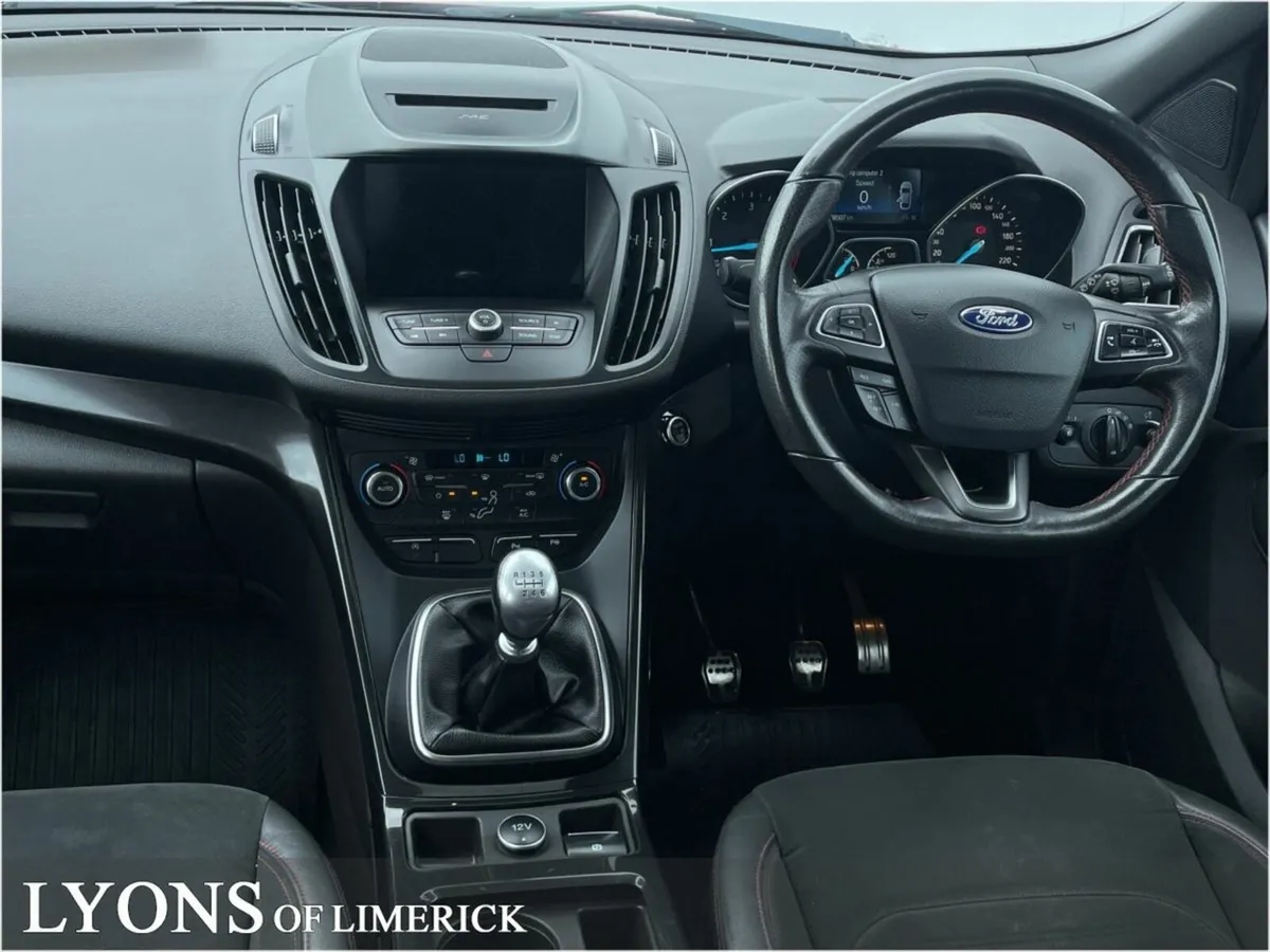 Ford Kuga 1.5TDCi 120PS FWD ST-Line + Sunroof - Image 4