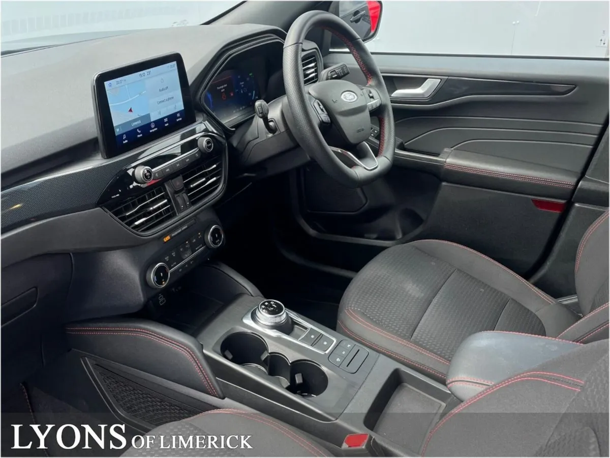 Ford Kuga 2.5 Duratec 225PS PHEV ST-Line Auto, €13 - Image 4