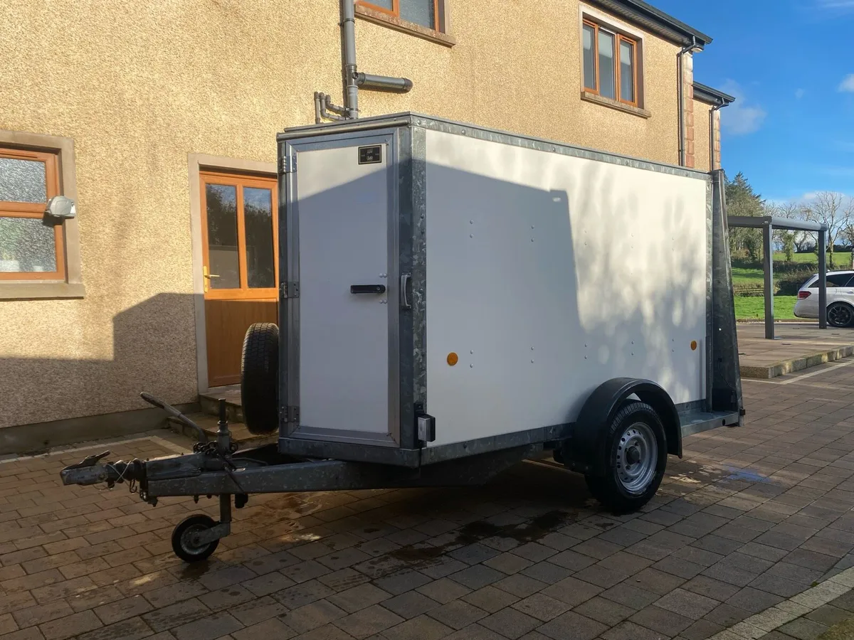 Ifor williams bv84 box trailer - Image 1