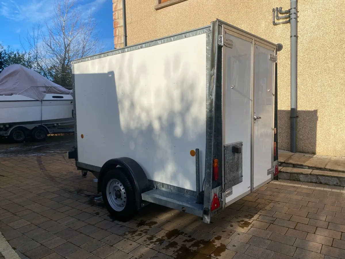 Ifor williams bv84 box trailer - Image 2