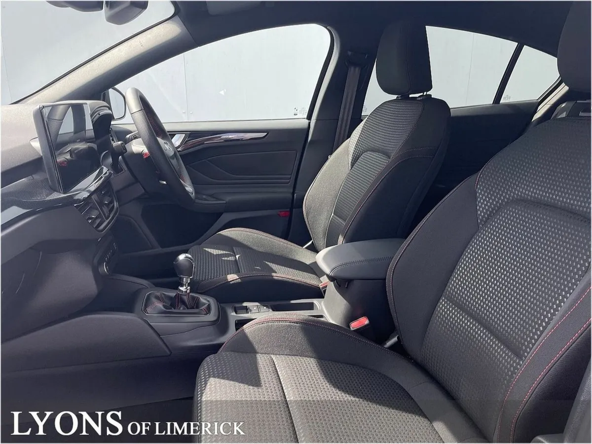 Ford Focus ST-Line 5 door 1.0L EcoBoost 125PS Petr - Image 3