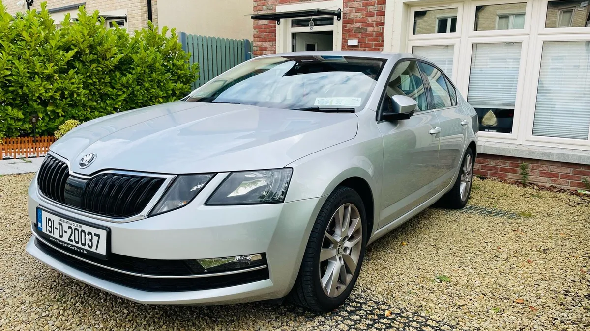 2019 Skoda Octavia STYLE 115HP DSG Automatic - Image 2