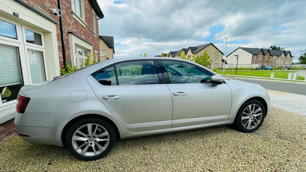 2019 Skoda Octavia STYLE 115HP DSG Automatic - Image 3