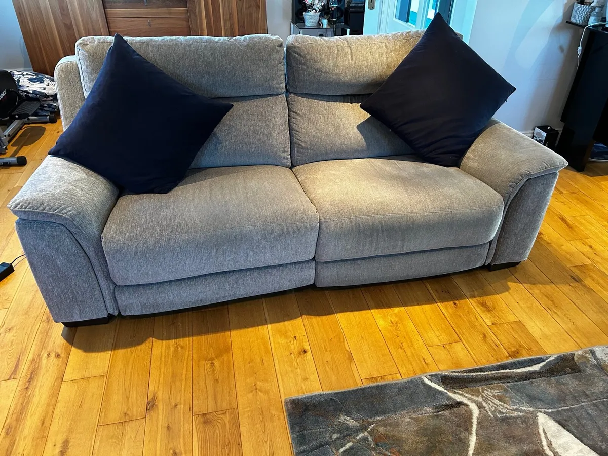 Suite of furniture - Image 3