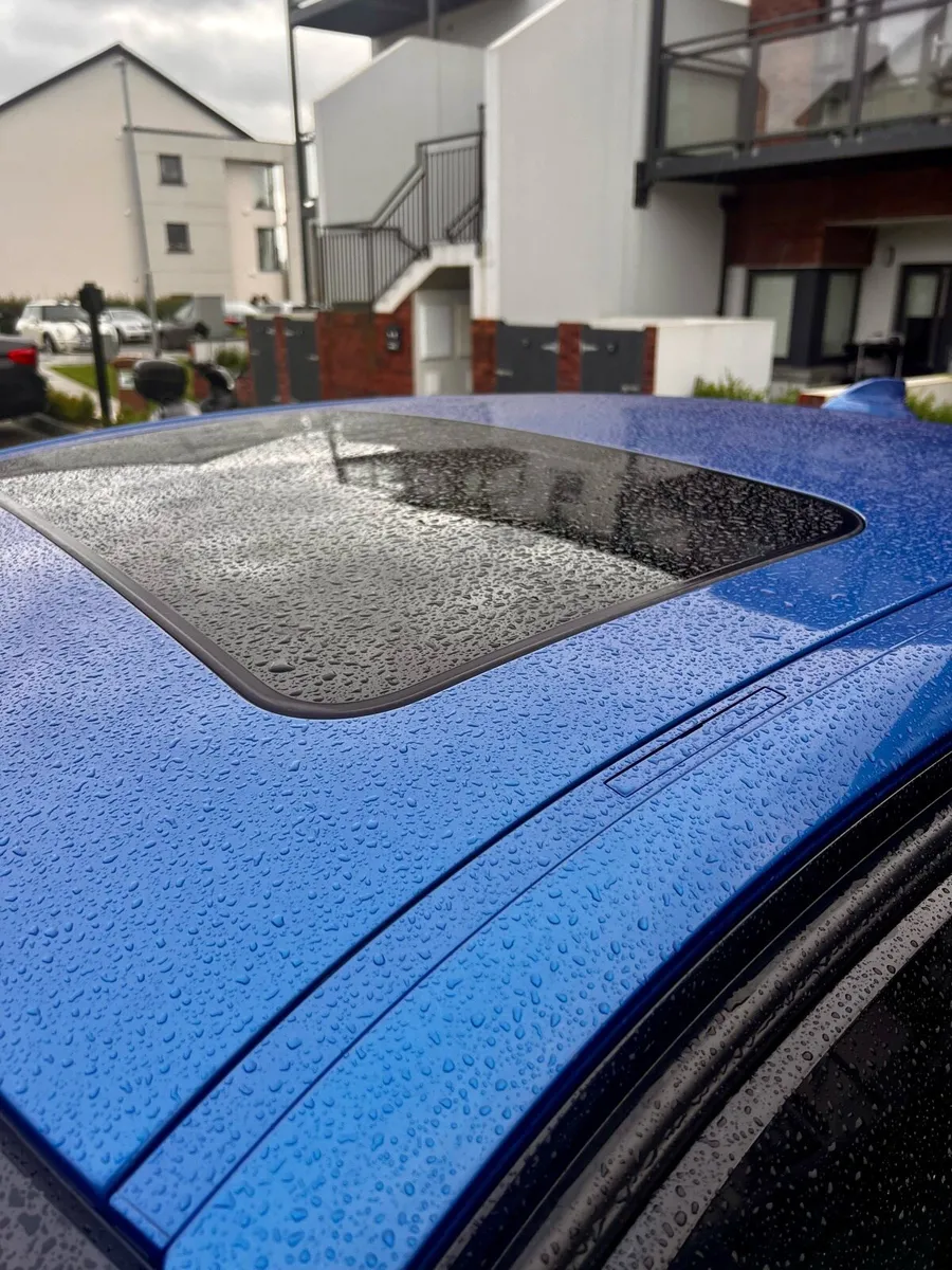 BMW 330e M Sport+ Shadow Edition Sunroof - Image 3