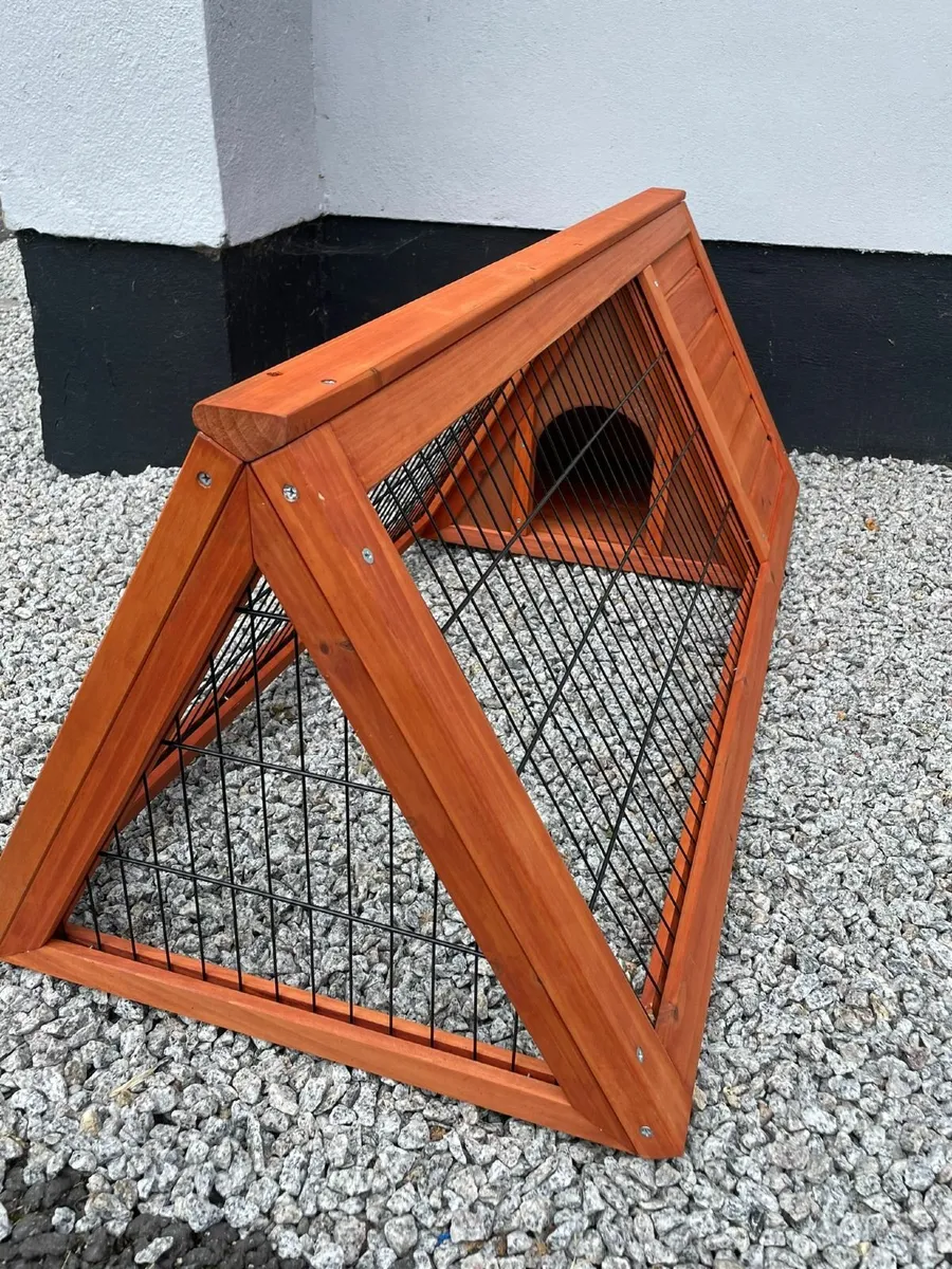 Brand new Wooden Rabbit hutch - Image 1