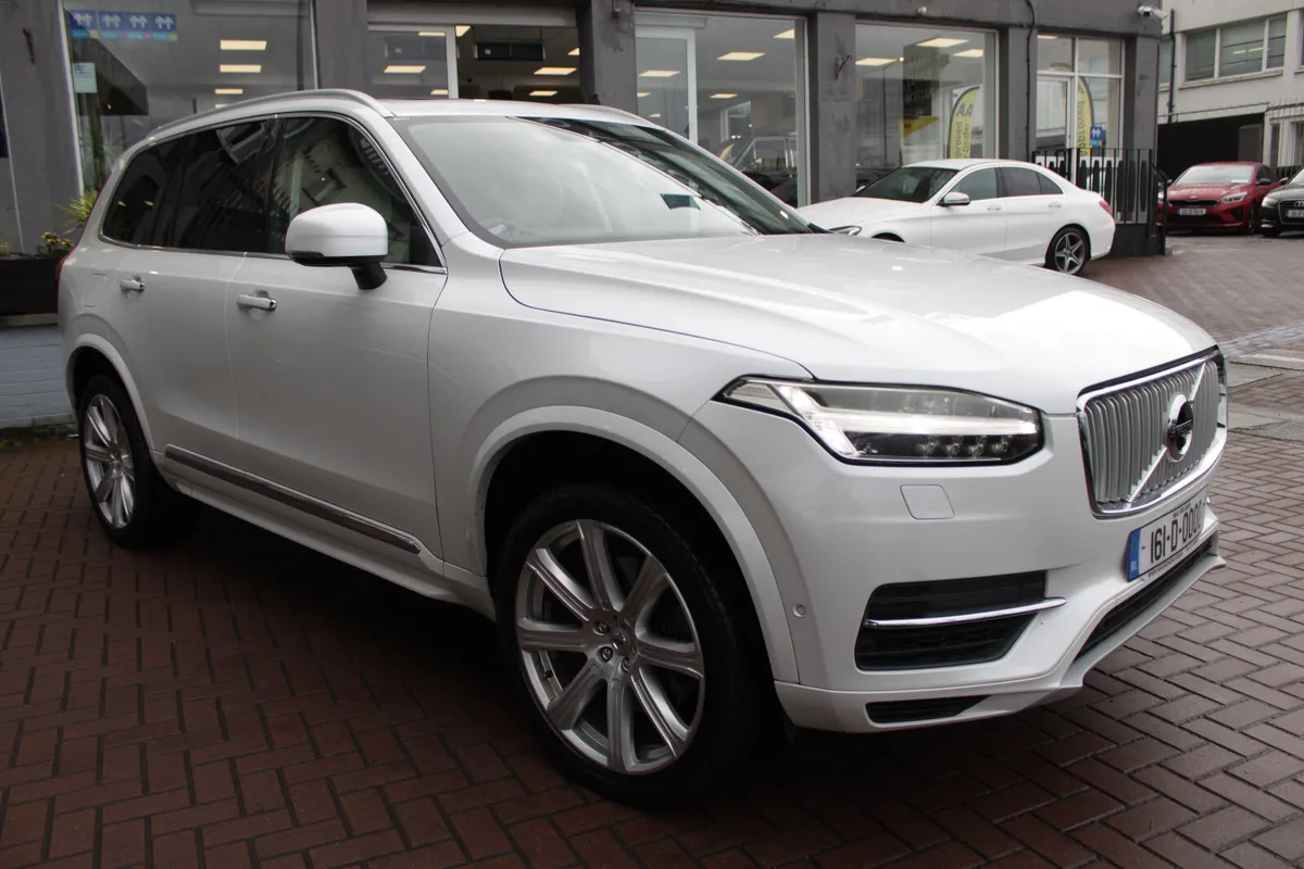 PLUG IN HYBRID INSCRIPTION 7  SEATER AUTO - Image 2