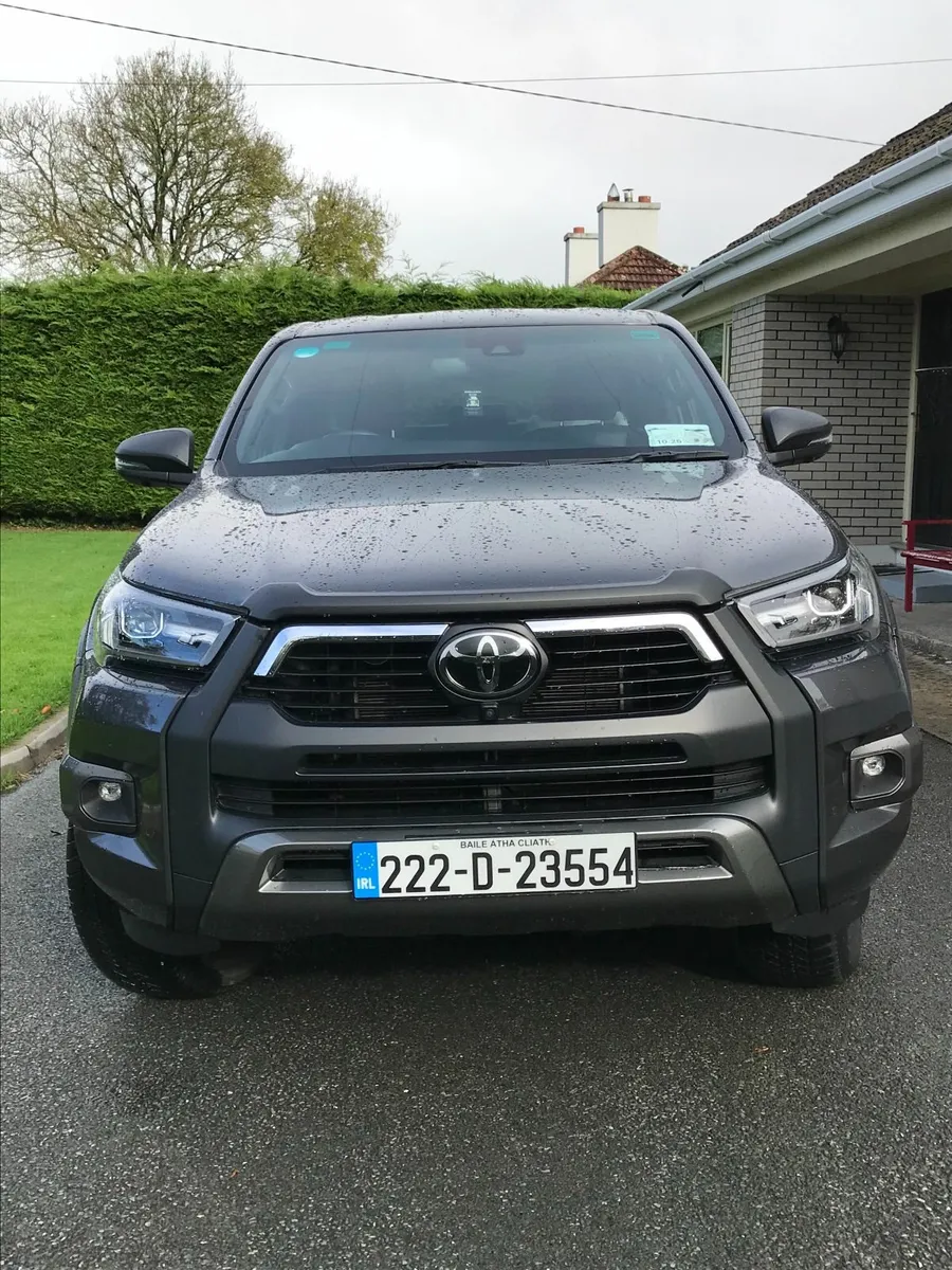 Toyota Hilux 2.8L Auto D4D InvincibleX - Image 2