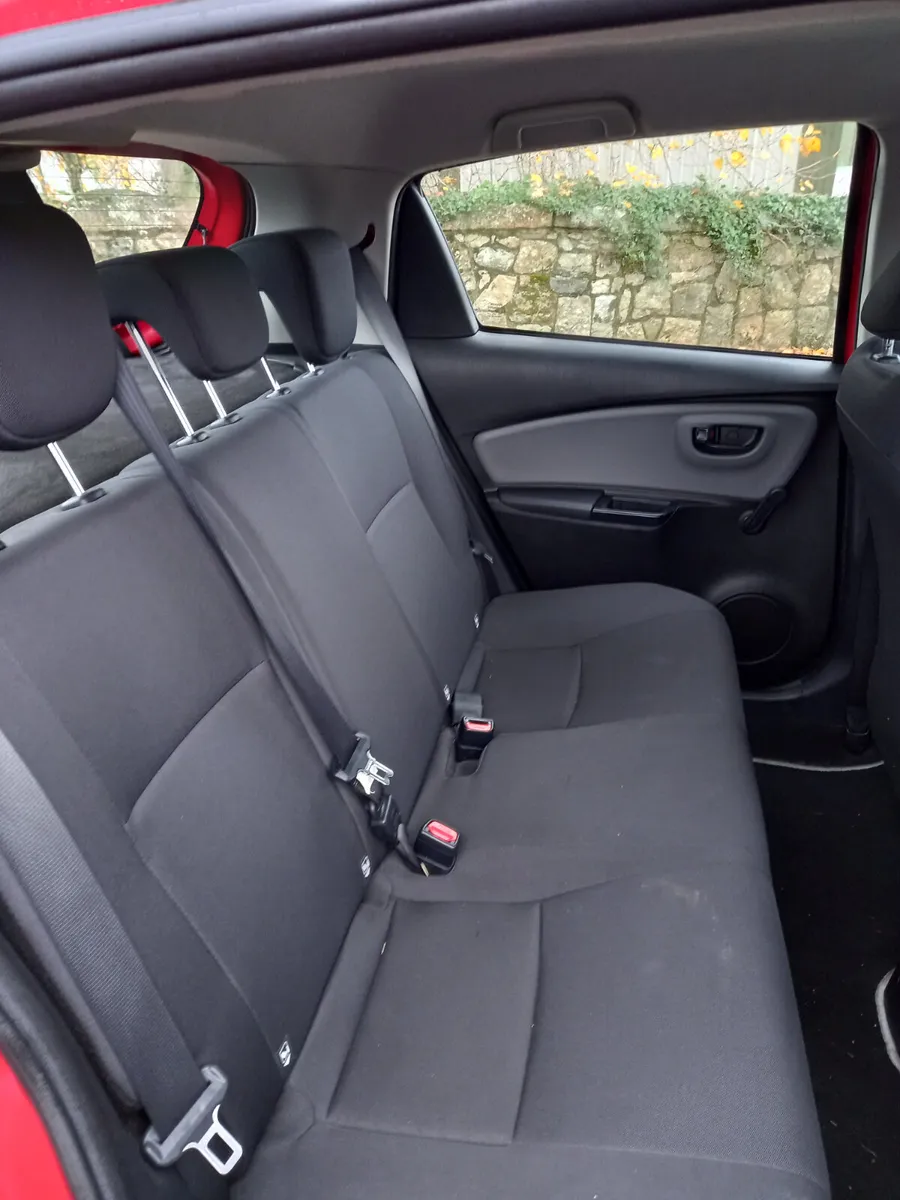 2018 Toyota Yaris 1L Petrol - Image 3