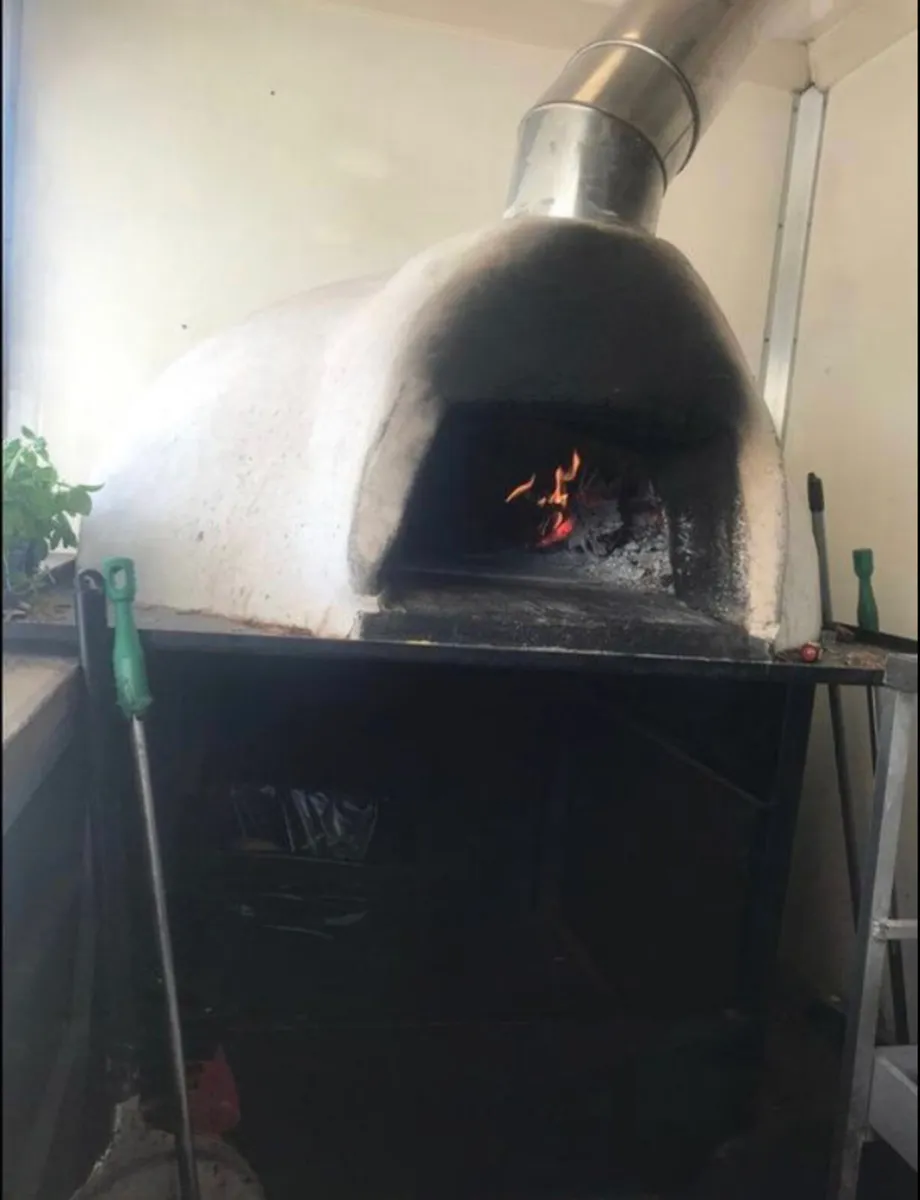 Food truck - Image 2