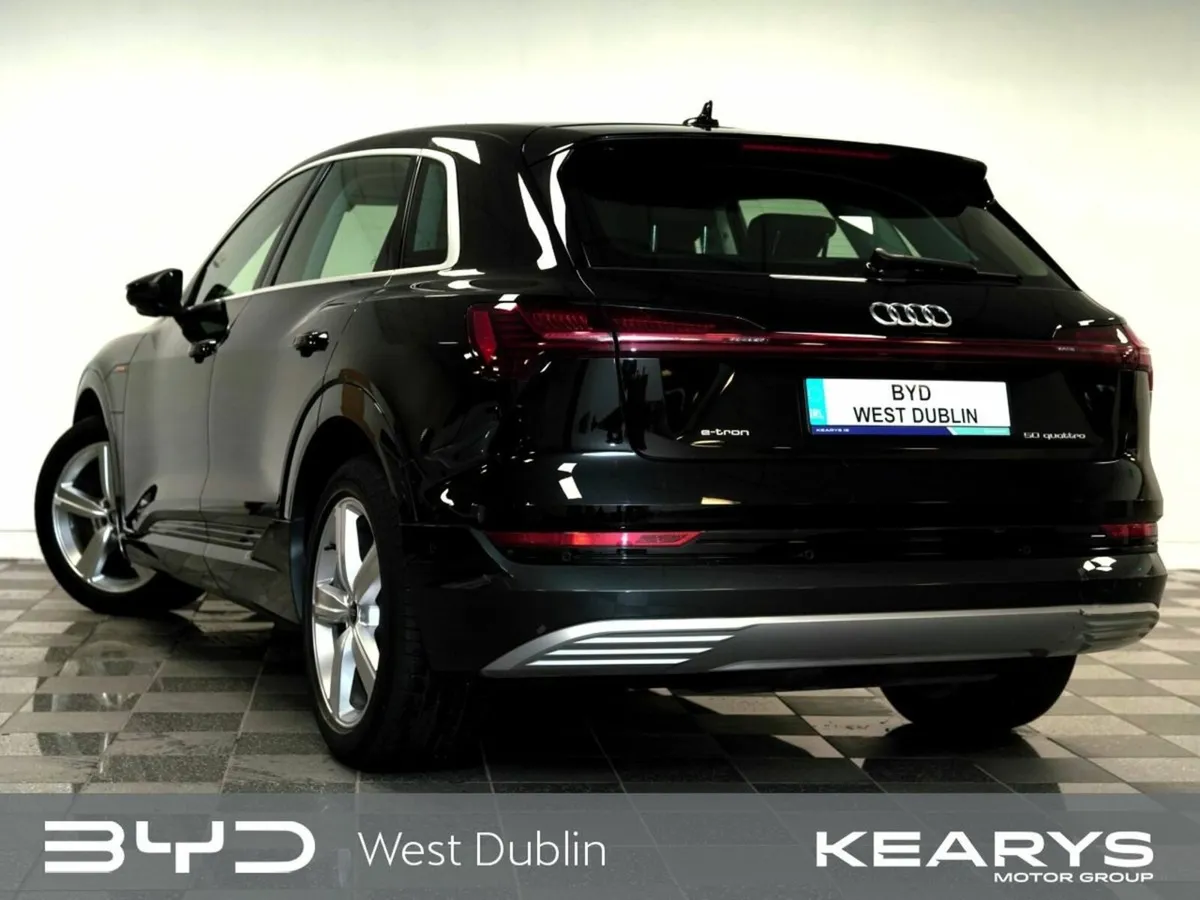 Audi e-tron 50 quattro Advance - stunning car - Image 2