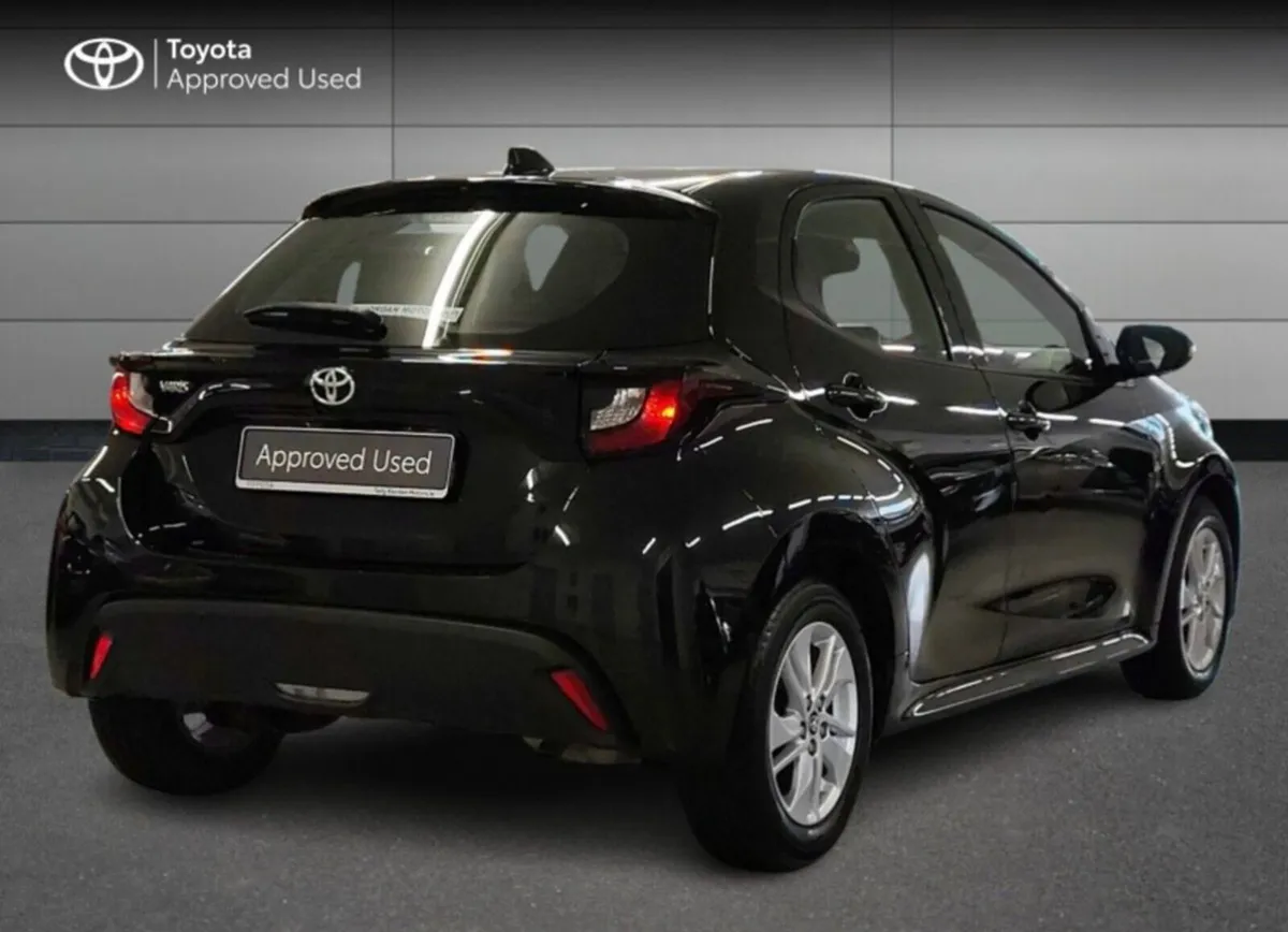 2022 TOYOTA YARIS 1.0 LUNA 52K MANUAL - Image 3