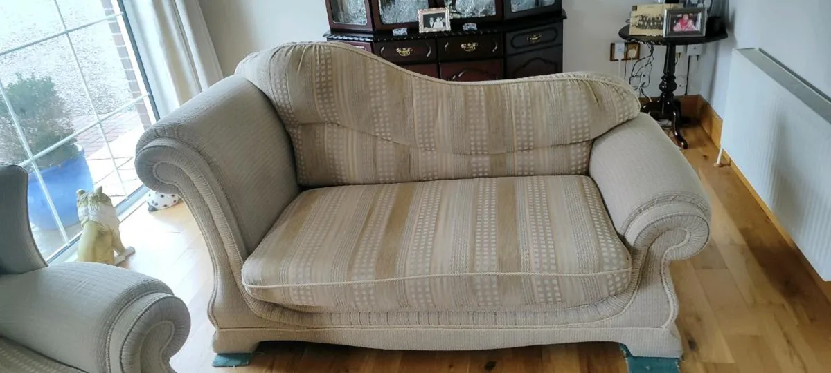 beautiful 3+2+1 sofa set - Image 2