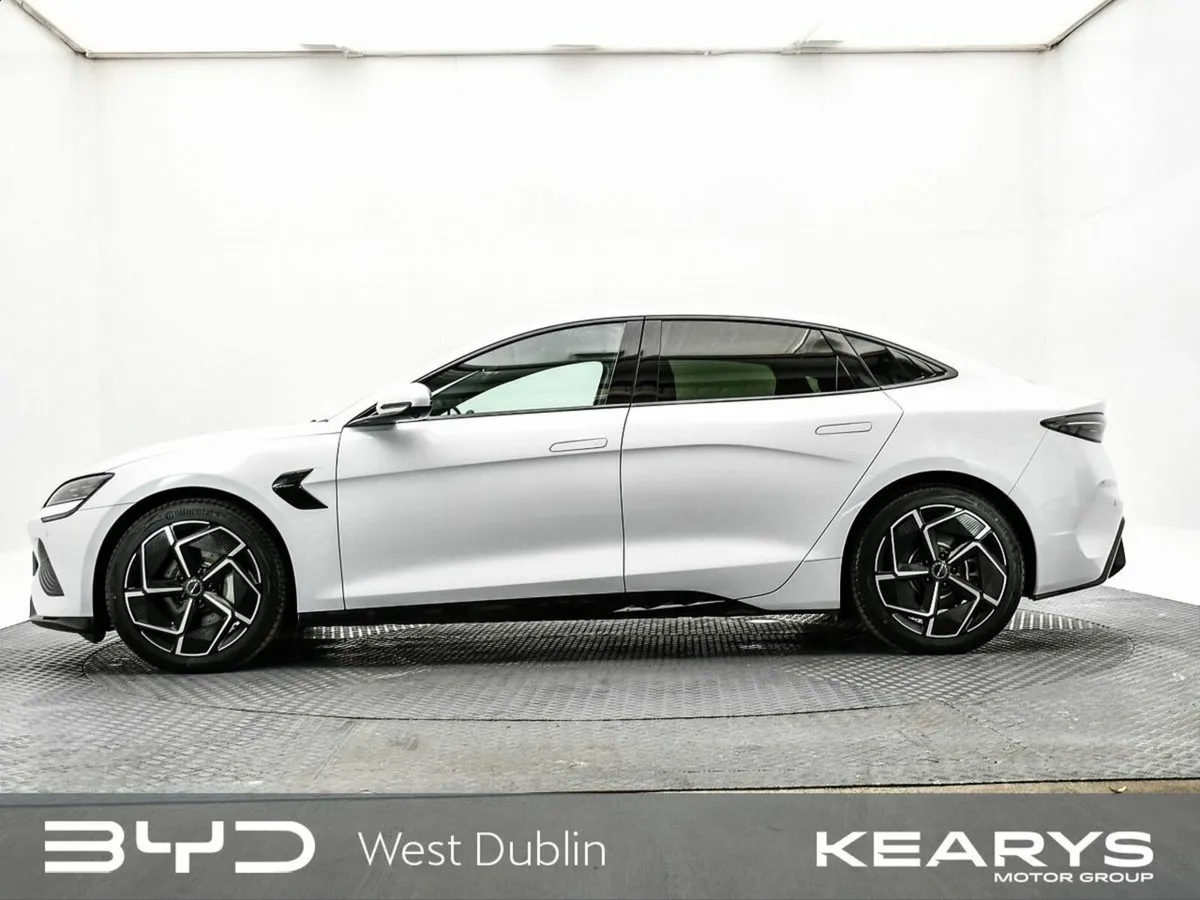 BYD SEAL EXCELLENCE AWD 261 ORDER NOW - Image 4