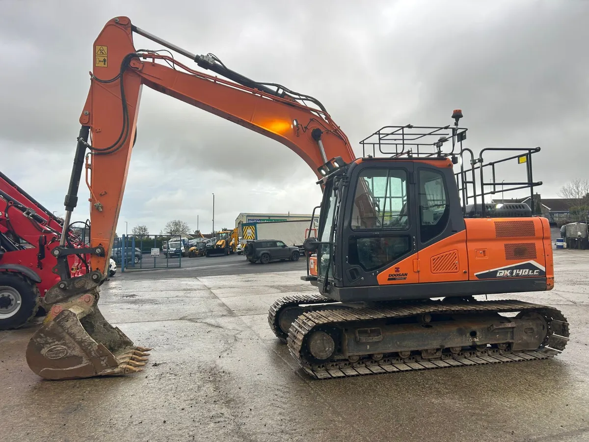 2022 Doosan DX140 LC-7 (New Model) - MULLANS - Image 4