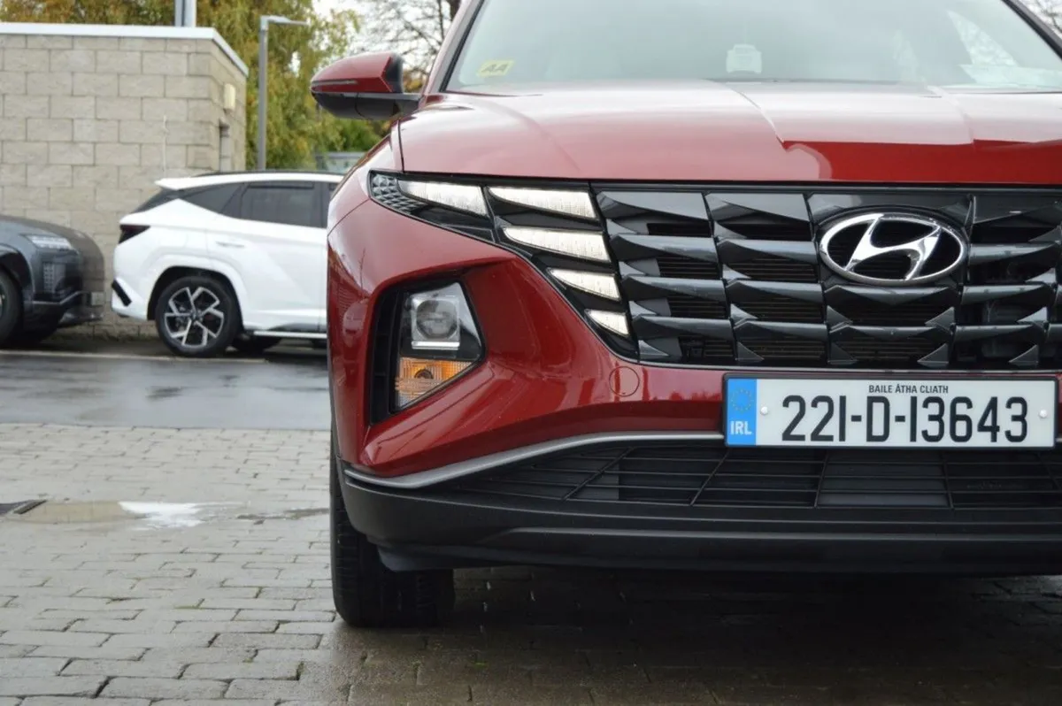 Hyundai Tucson 2WD Executive HEV Auto - Image 4