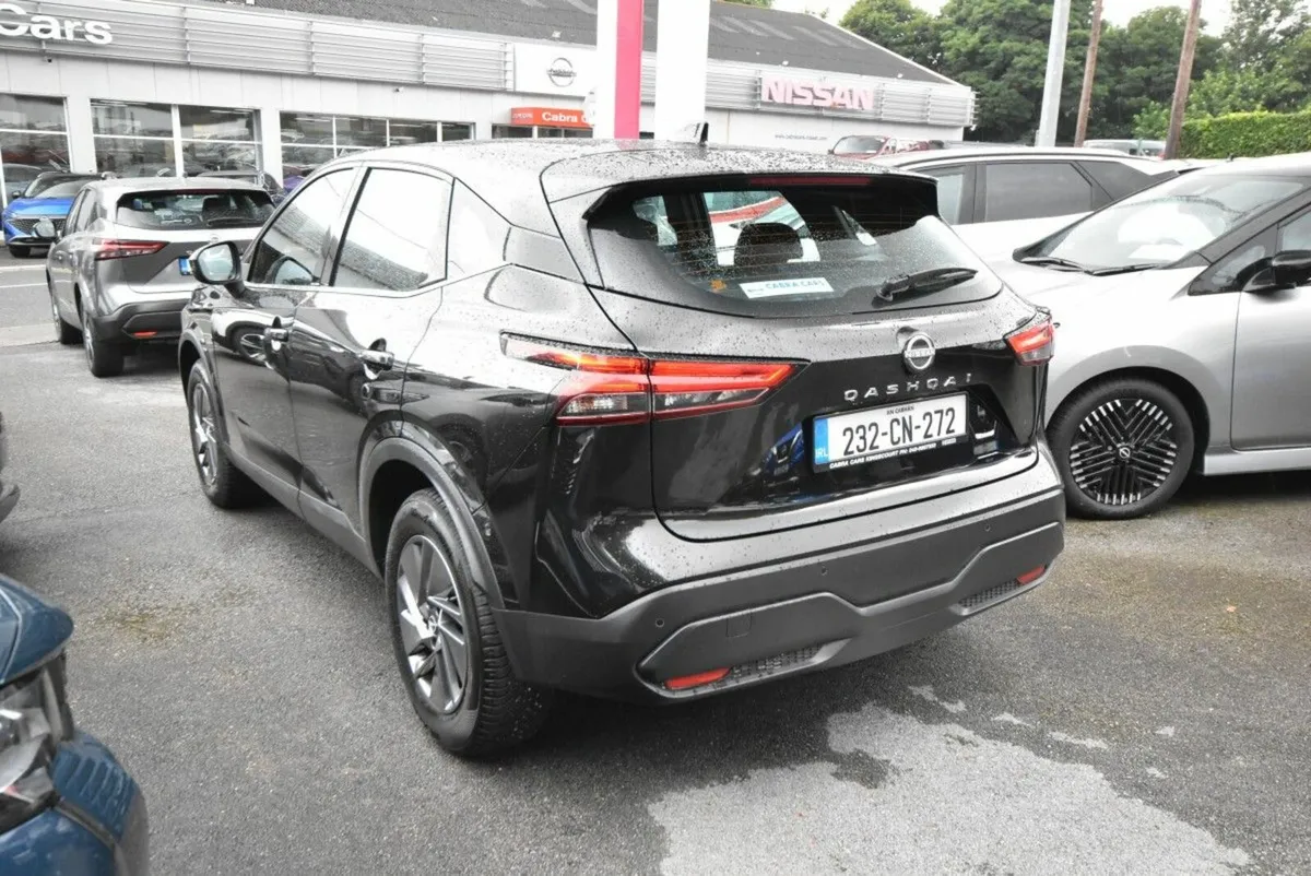 Nissan Qashqai 1.3 MILD HYBRID SV - Image 4
