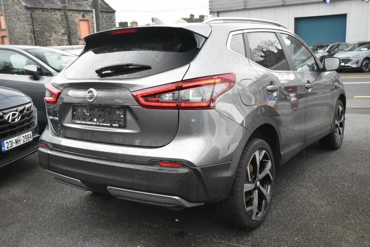 Nissan Qashqai Automatic 1.5dci Tekna Top Spec - Image 4