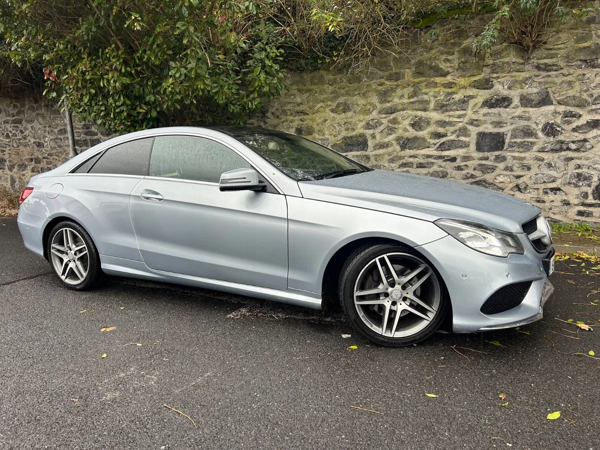 Mercedes-Benz E-Class 2015E220 BLUETEC AMG SPORT - Image 2