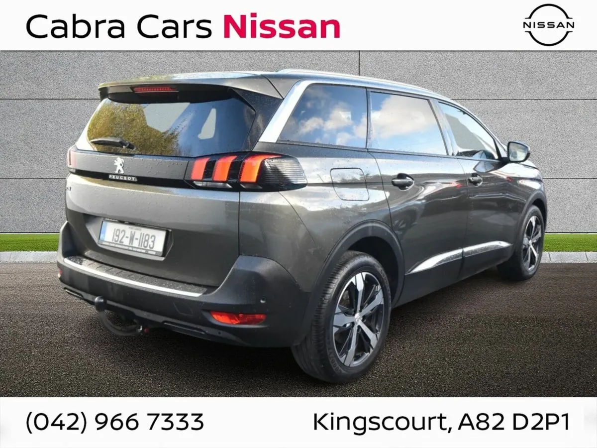 Peugeot 5008 1.5 BlueHDi 130bhp Allure Auto - Image 2