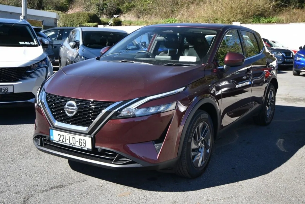 Nissan Qashqai 1.3 Mild Hybrid SV - Image 3