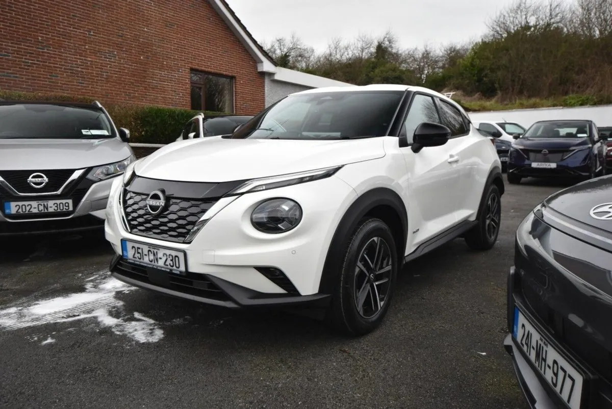 Nissan Juke 251 DEMO. HYBRID PREMIUM - Image 3