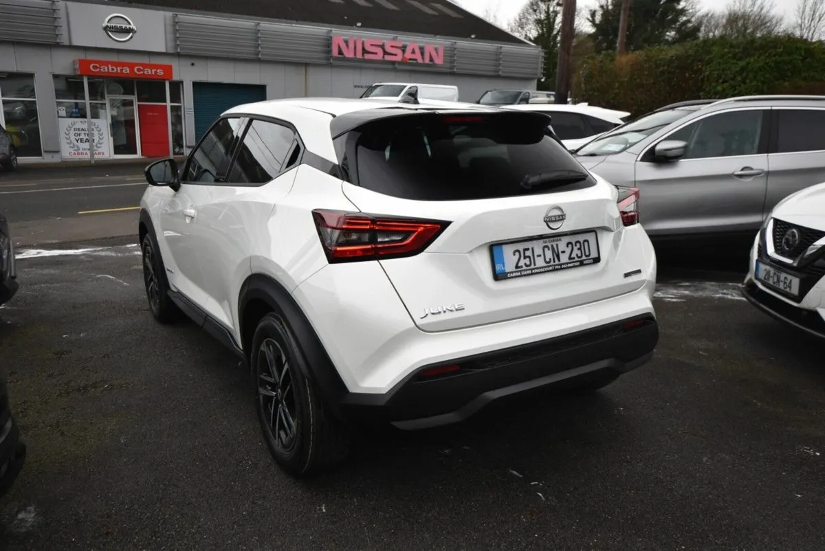 Nissan Juke 251 DEMO. HYBRID PREMIUM - Image 4
