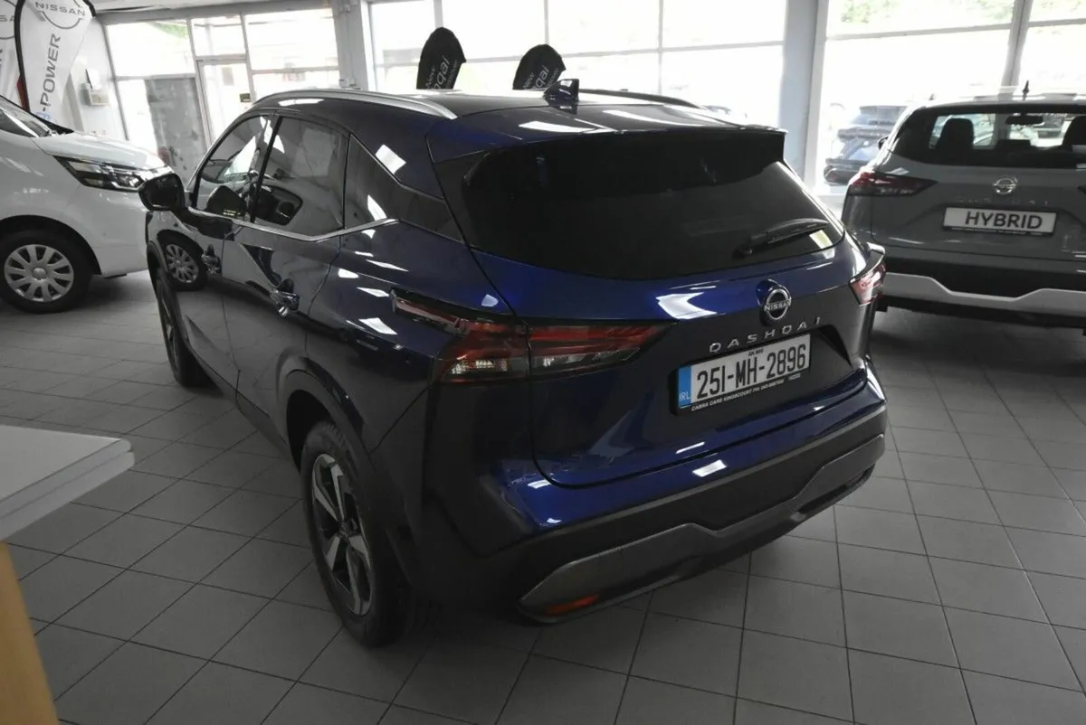 Nissan Qashqai 1.3 Hybrid SV Premium - Image 3