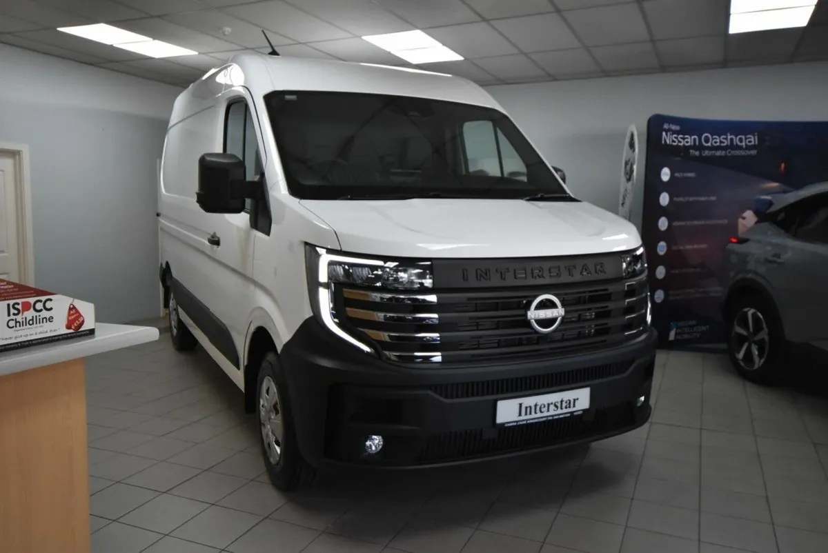 Nissan Interstar SAVE €5,500. Demo. 0 mileage.  L2 - Image 1