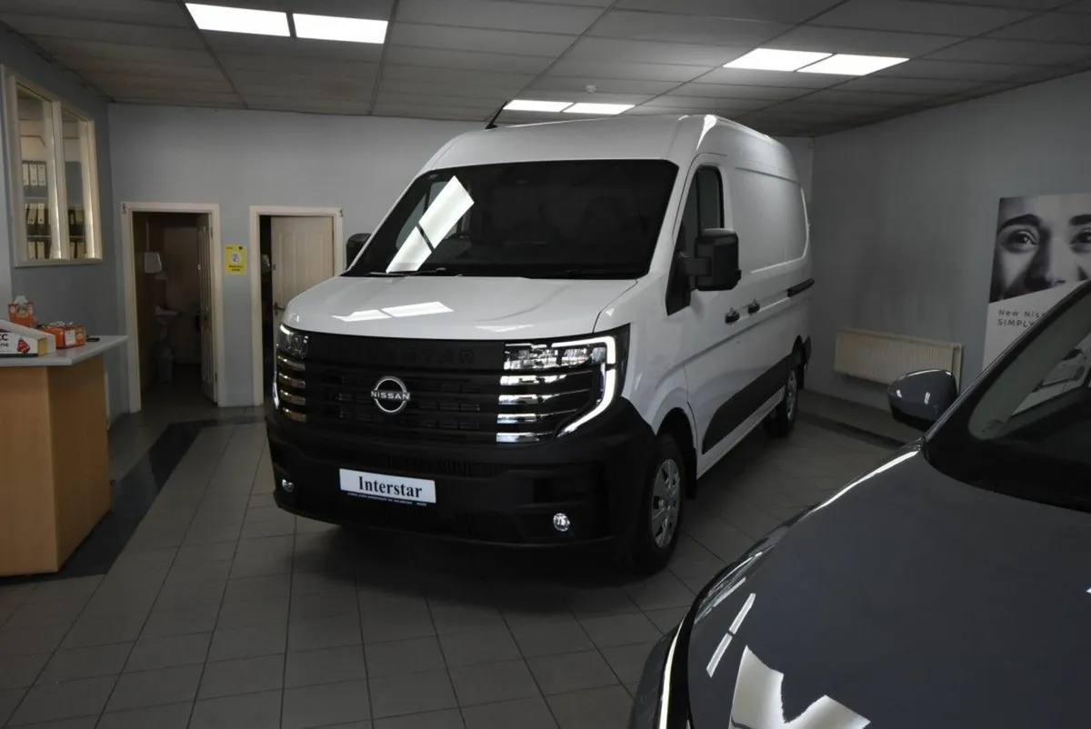Nissan Interstar SAVE €5,500. Demo. 0 mileage.  L2 - Image 2