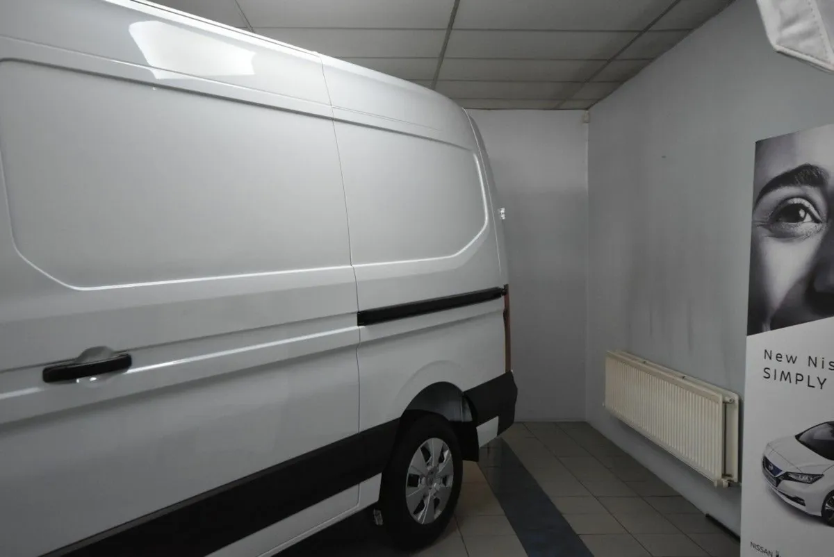 Nissan Interstar SAVE €5,500. Demo. 0 mileage.  L2 - Image 3