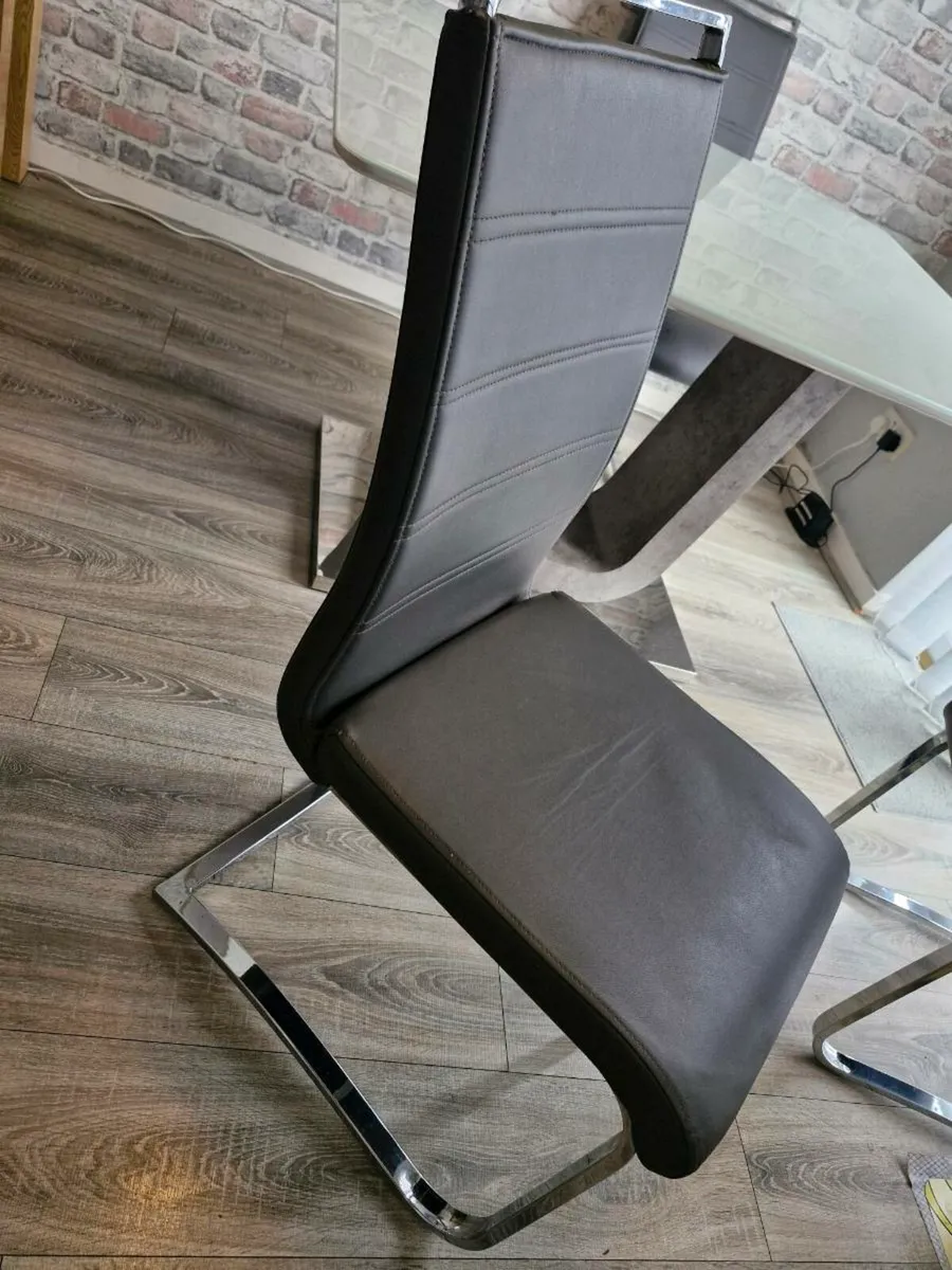 Dining table&chairs - Image 3