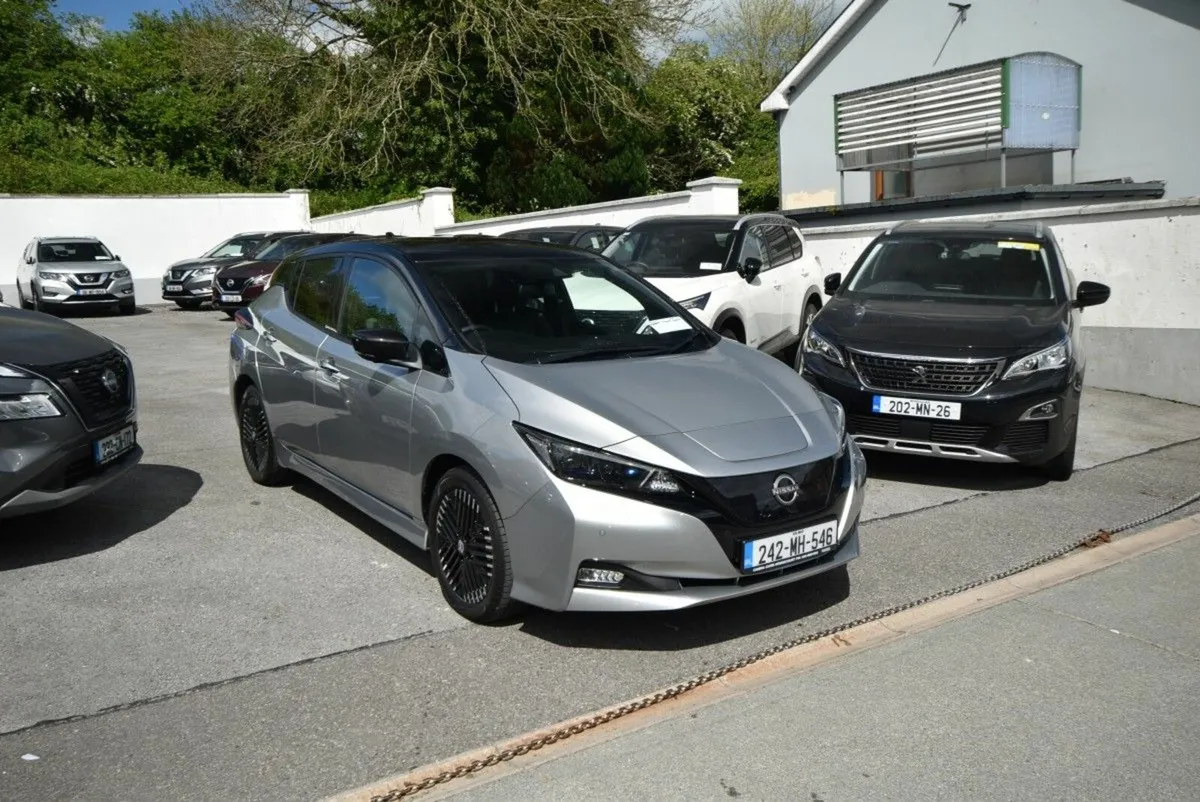 Nissan Leaf Tekna. Only 6,000kms. 242 reg. 40kw - Image 1
