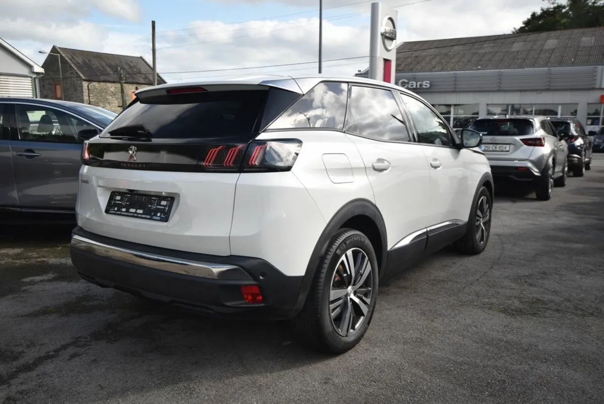 Peugeot 3008 Auto 1.5HDI Allure. Only 30,000km - Image 4