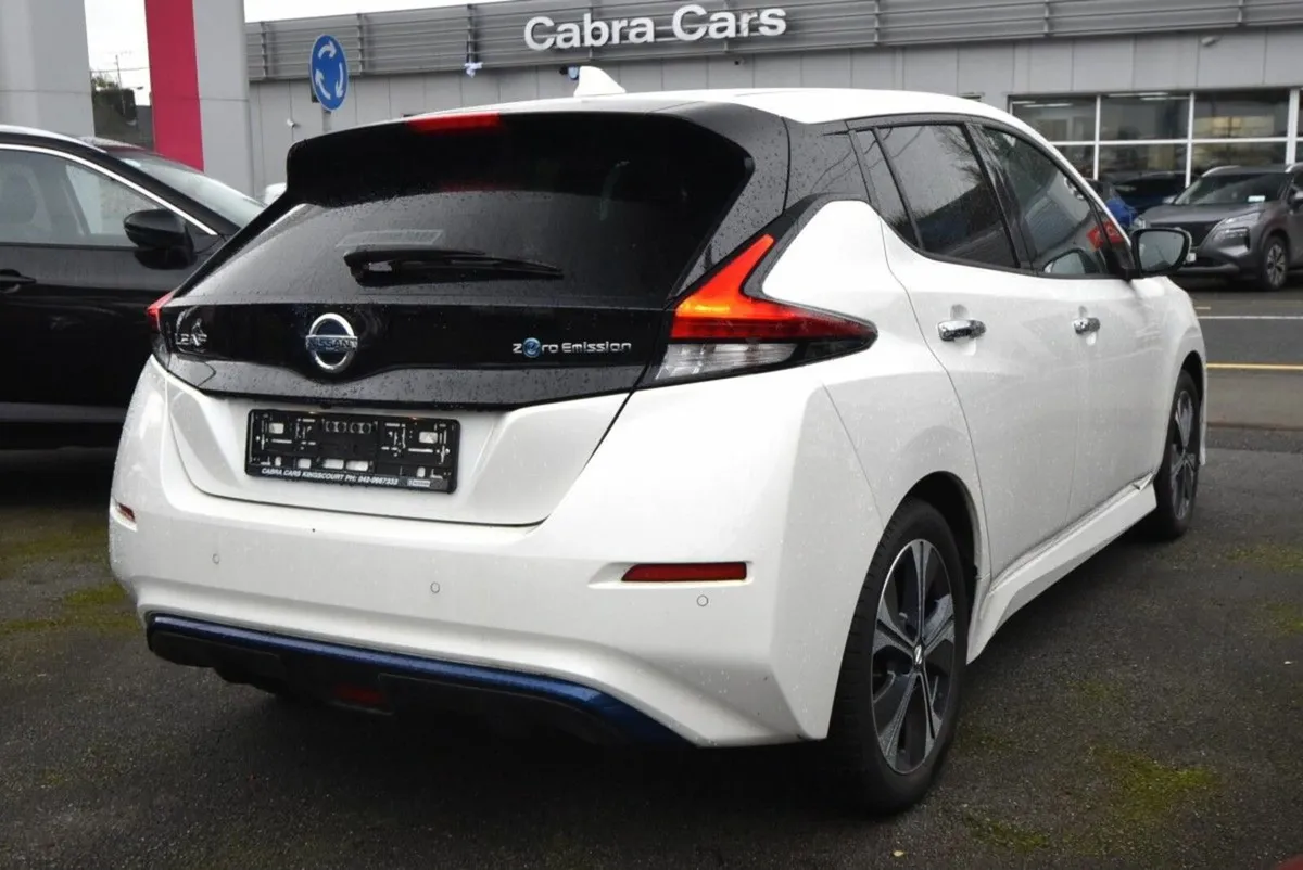 Nissan Leaf Leaf N-Connecta  N-Connecta  150 Elect - Image 2