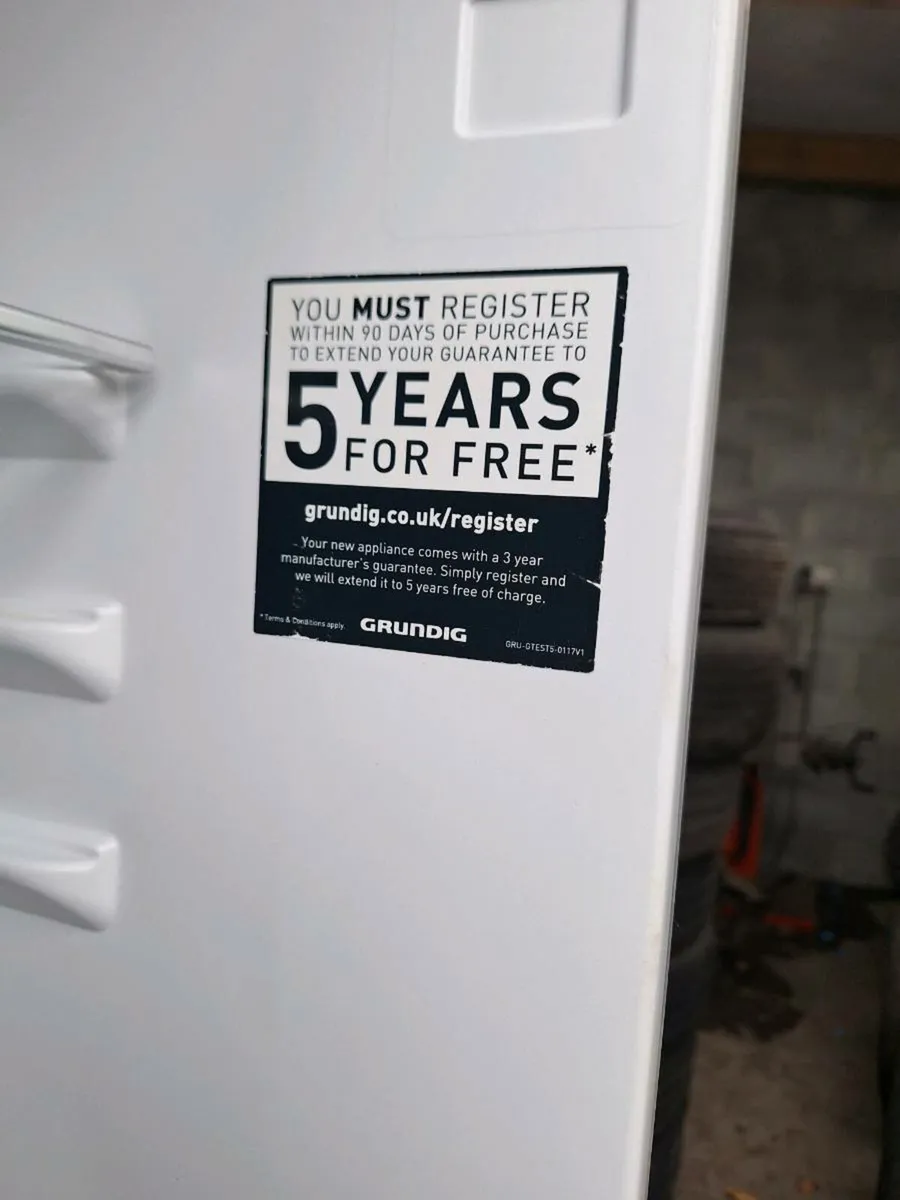 Fridge freezer - Image 2