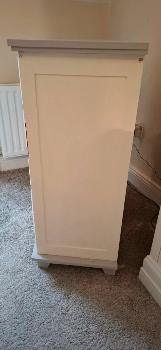 Solid wood chest drawers 38x31.5x16.5 inches - Image 2