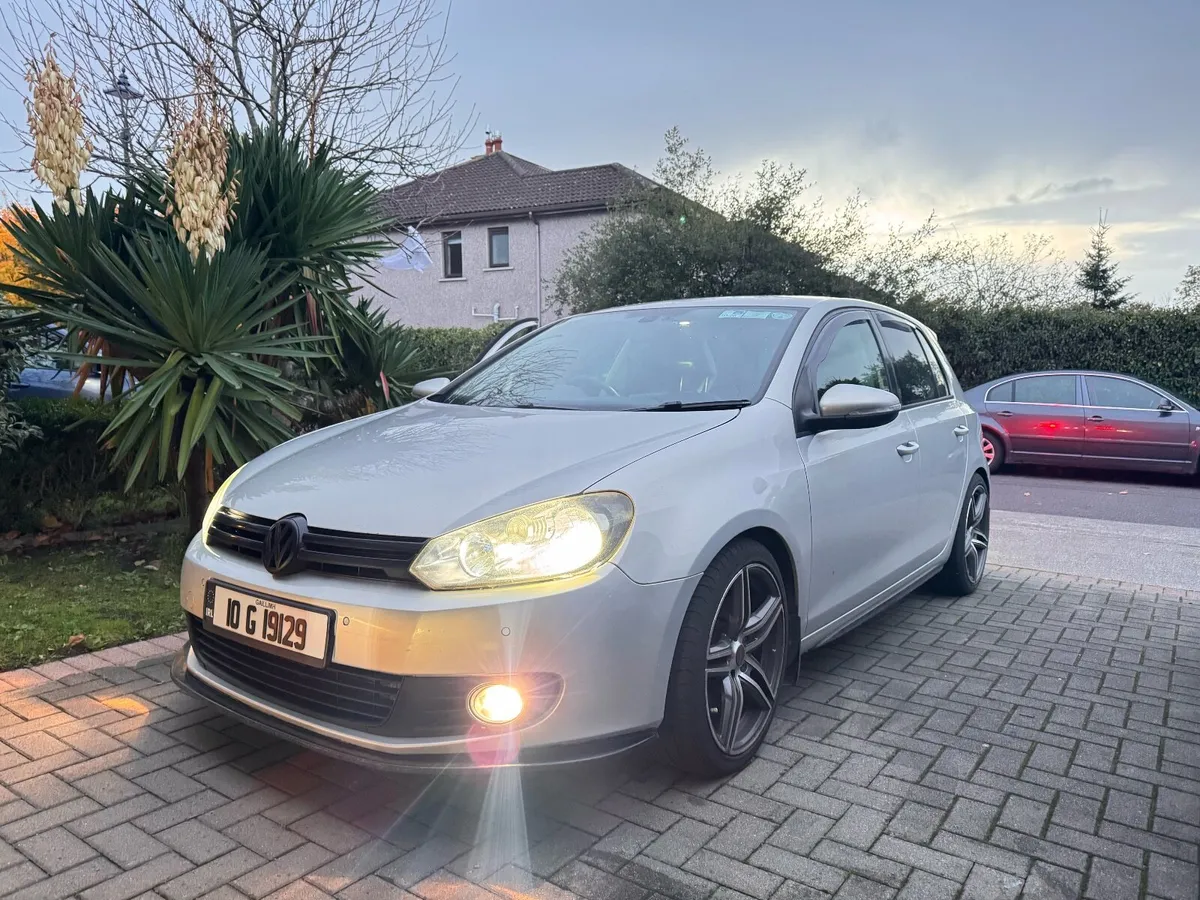 Volkswagen Golf 2010 1.6 TDI - Image 2