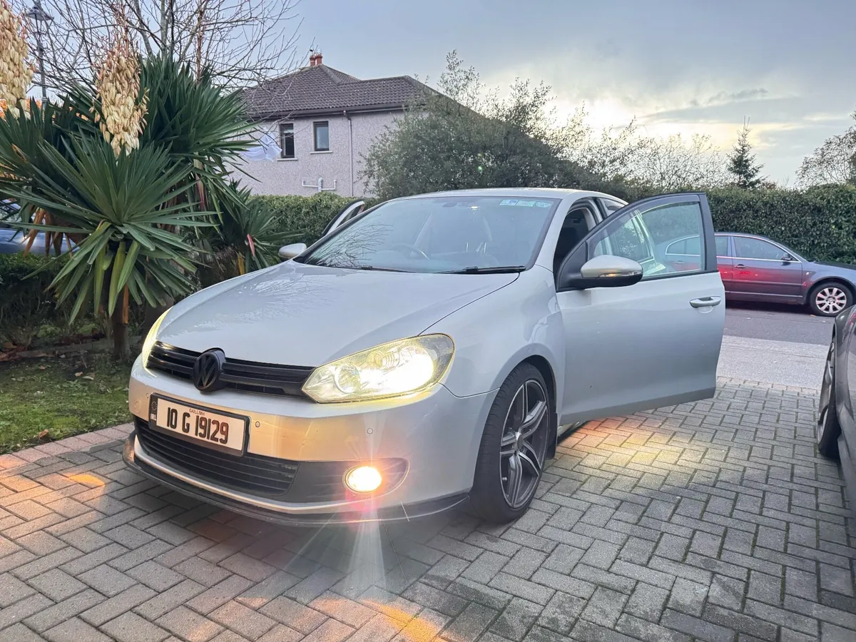 Volkswagen Golf 2010 1.6 TDI - Image 4