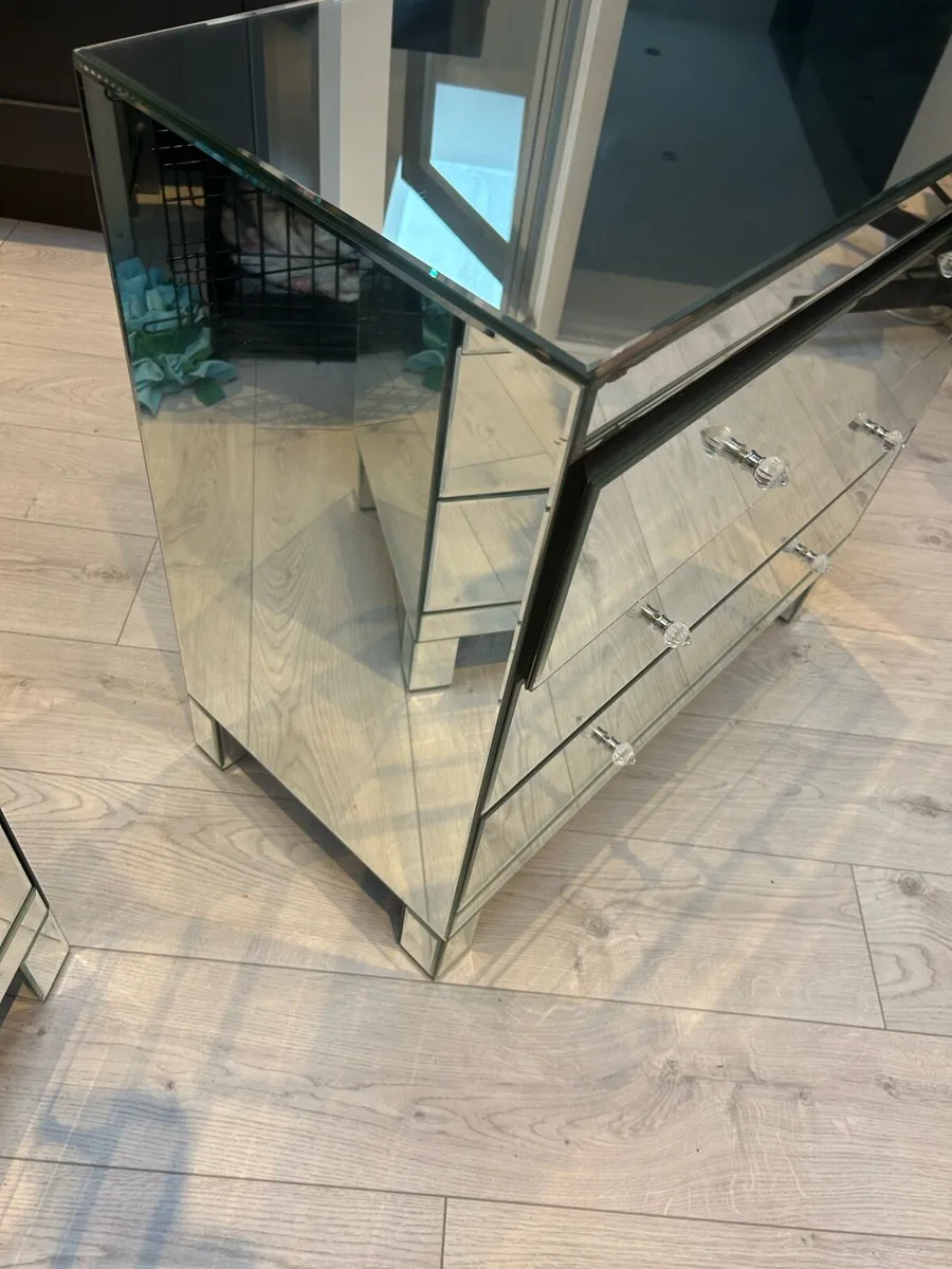 Chest of drawers - Image 3