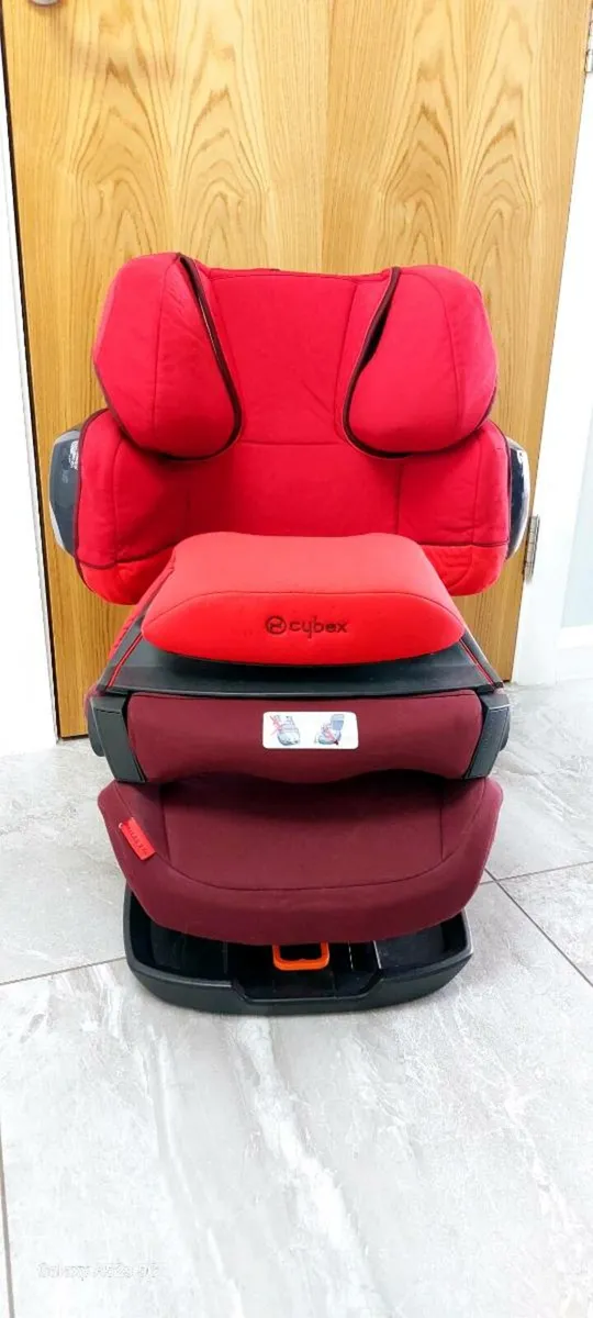 Baby car seat - Image 1