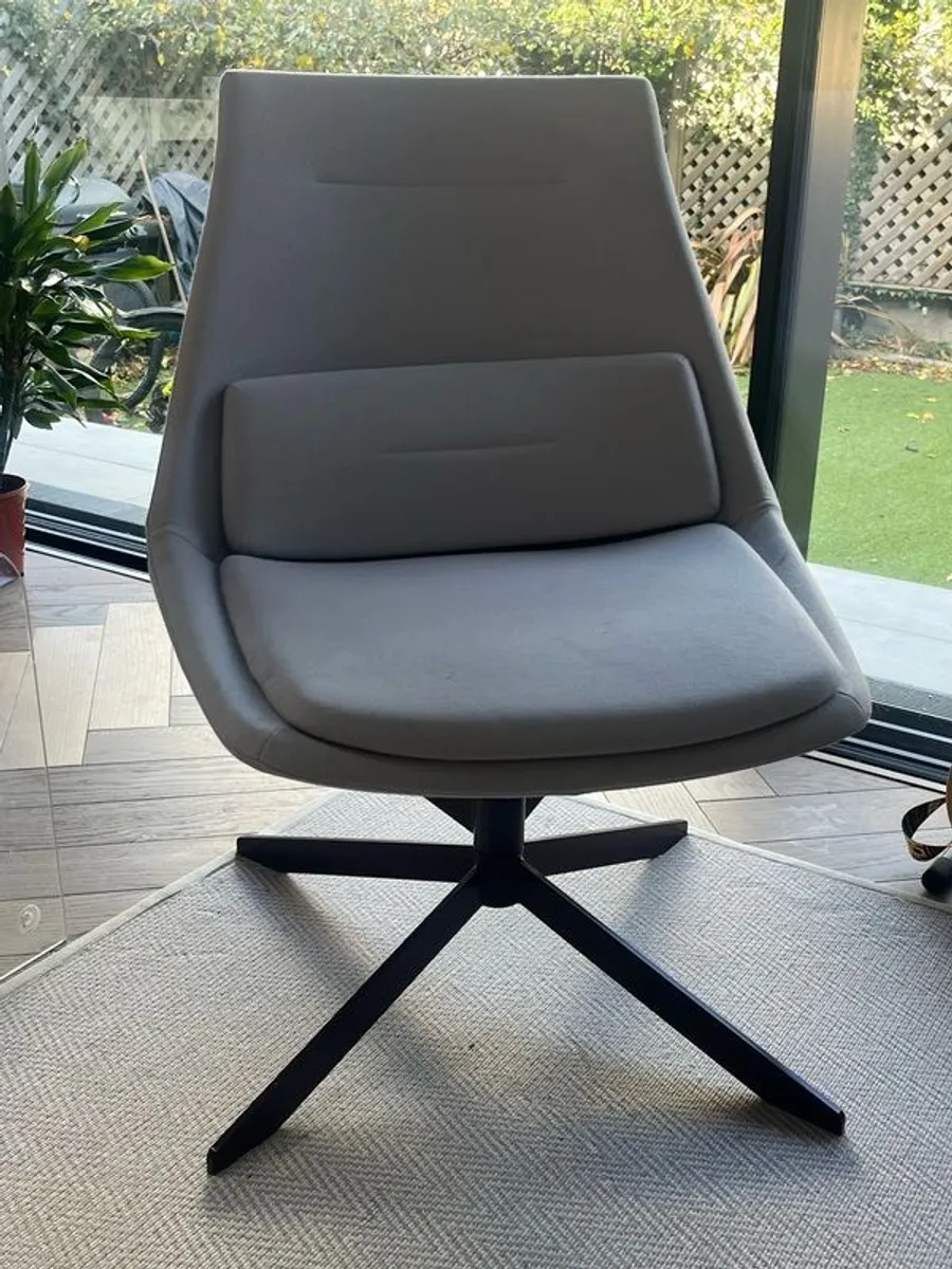 Swivel Chair - Image 1