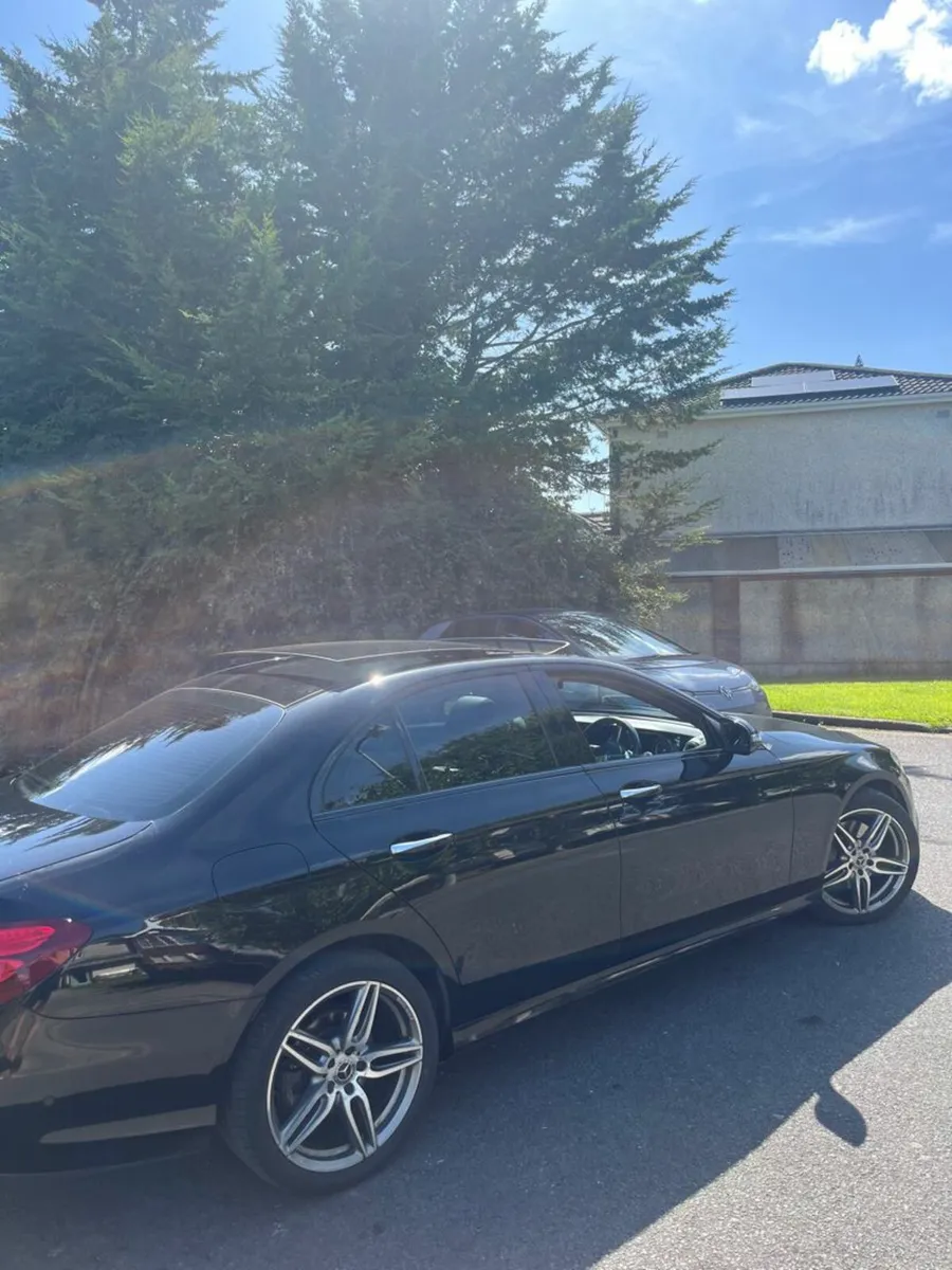 Mercedes-Benz E-Class 2017 - Image 3