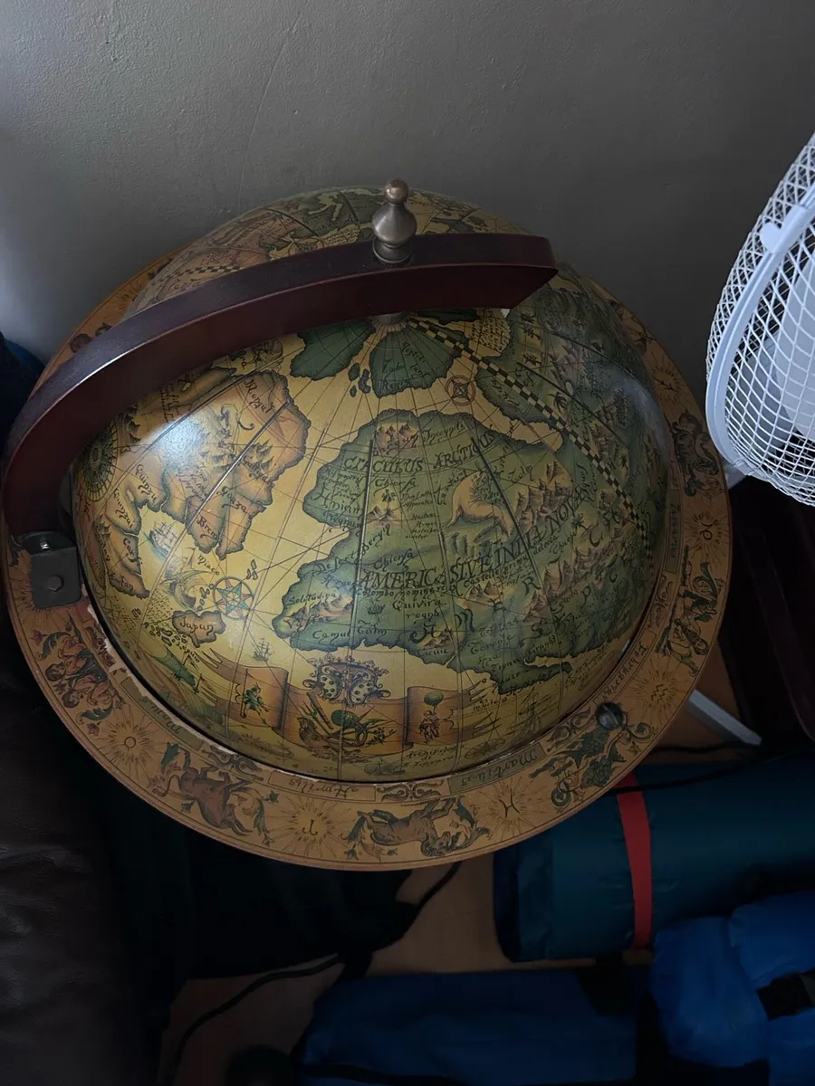 Drinks Atlas - Image 1