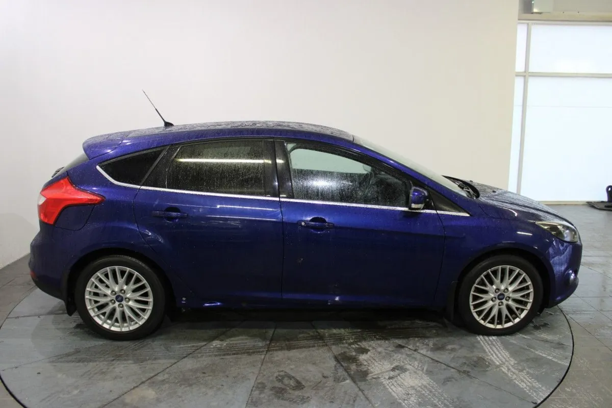 Ford Focus 1.6 115PS S/S Zetec-s - Image 3