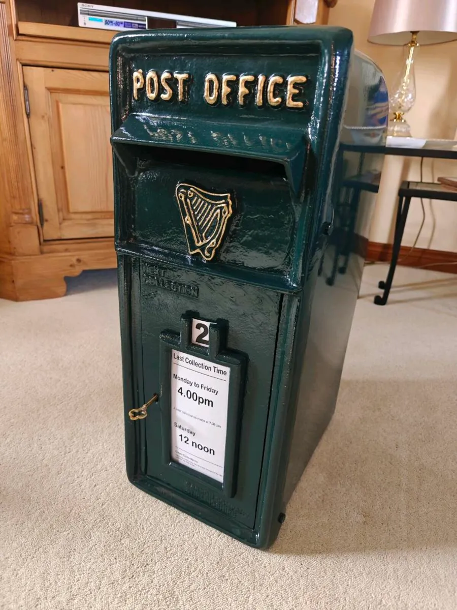 ☘️☘️New Cast Iron Postbox ☘️☘️ - Image 1