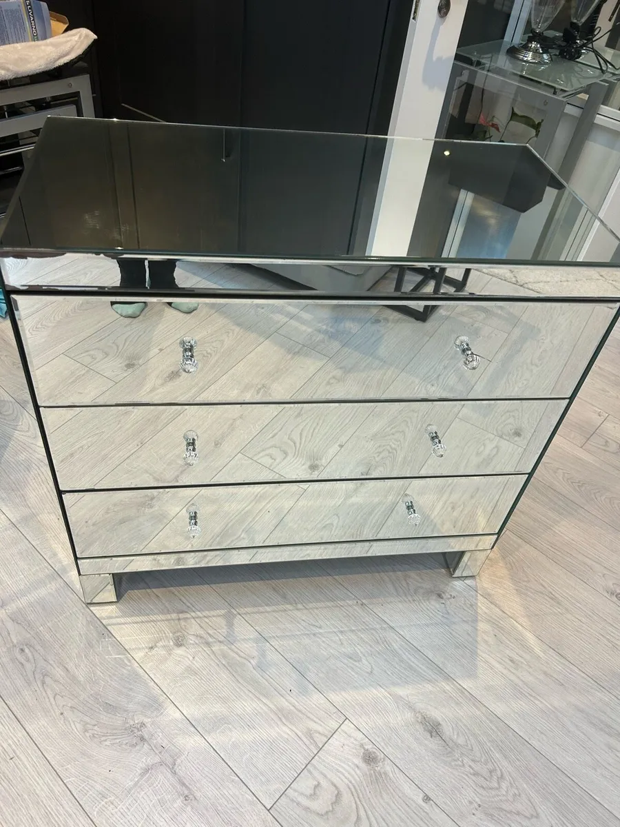 Chest of drawers - Image 4