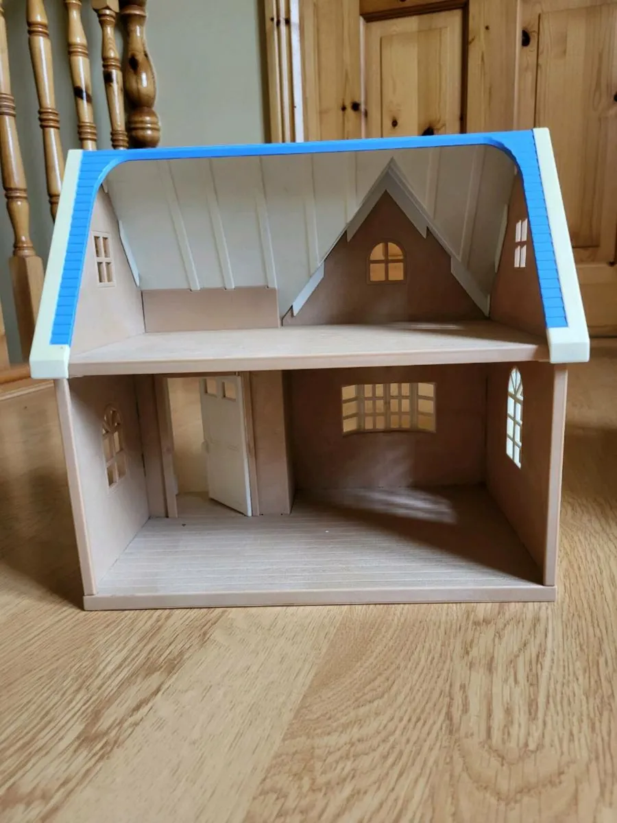 Sylvanian Family Mill and house - Image 2