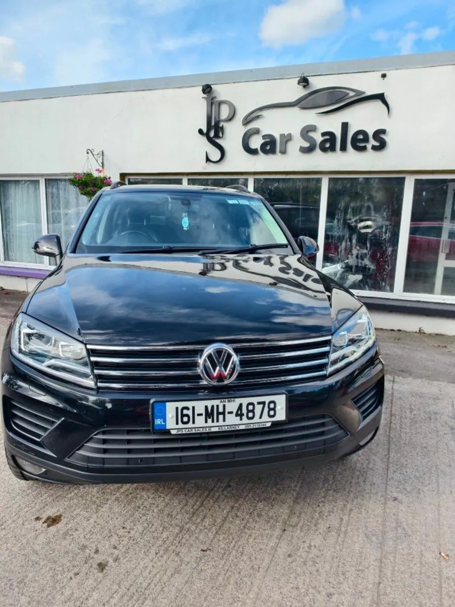 Volkswagen Touareg 3.0TDI V6 Escape Auto 262HP - Image 3